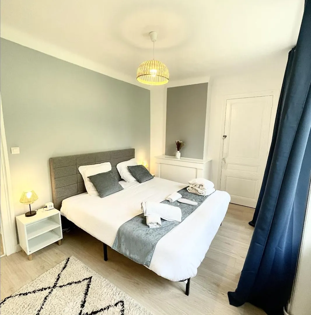 Le Golf Sauna - Cosy & Spa - 1 Chambre - 2 Pers Saint-Etienne  0*, Saint-Etienne (Loire) France