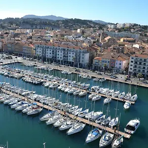  Appartement Le Cabanon H24,cosy,port,plage,wifi,netflix France